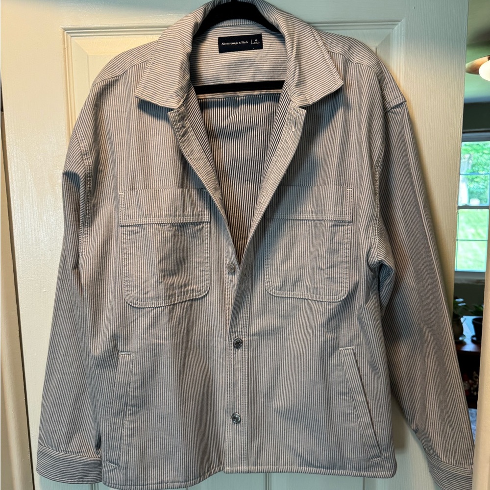 Abercrombie & Fitch Blue/Gray Pinstripe Lightweight Shirt Jacket